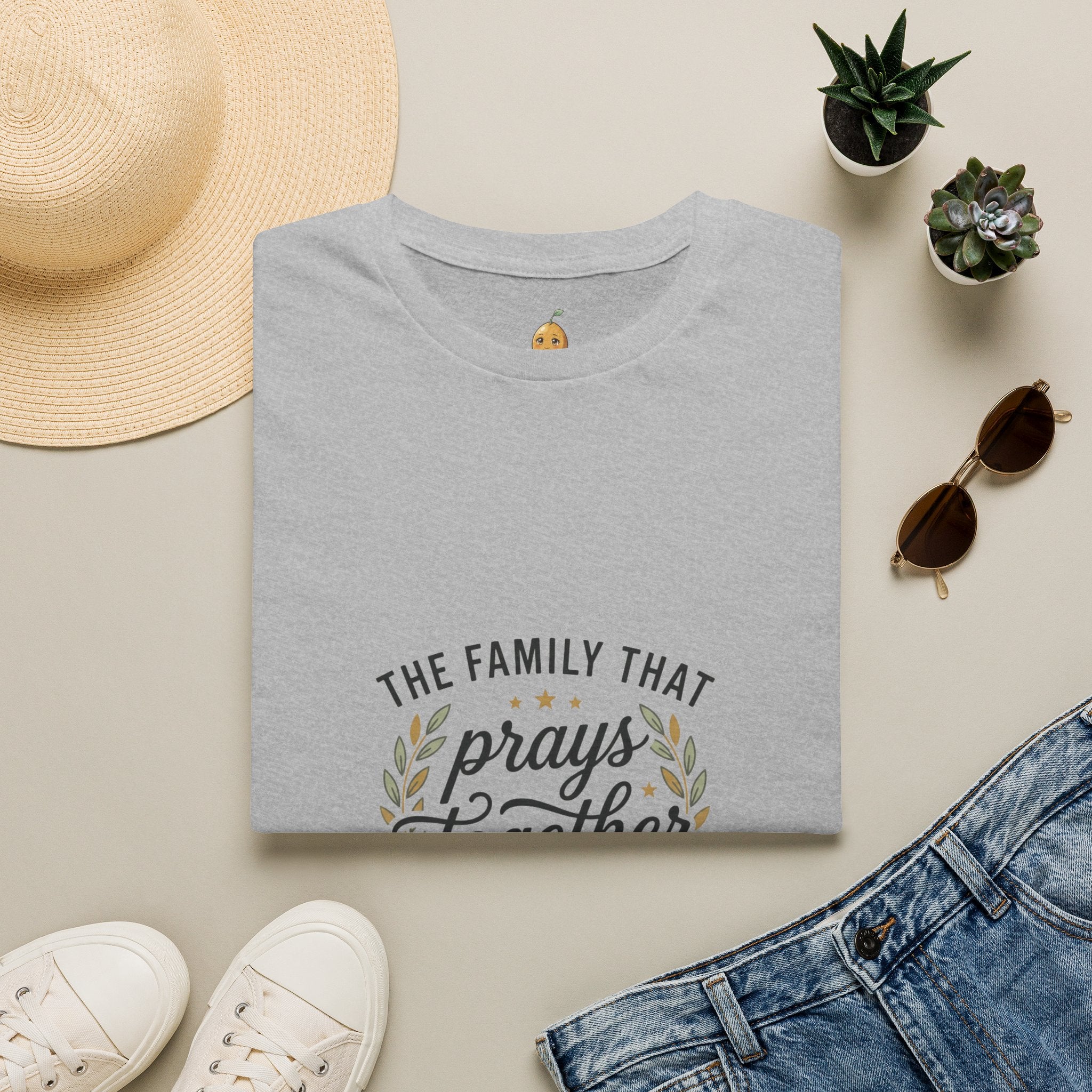 Prayer Family T-Shirt — “The Family That Prays Together” Faith Tee