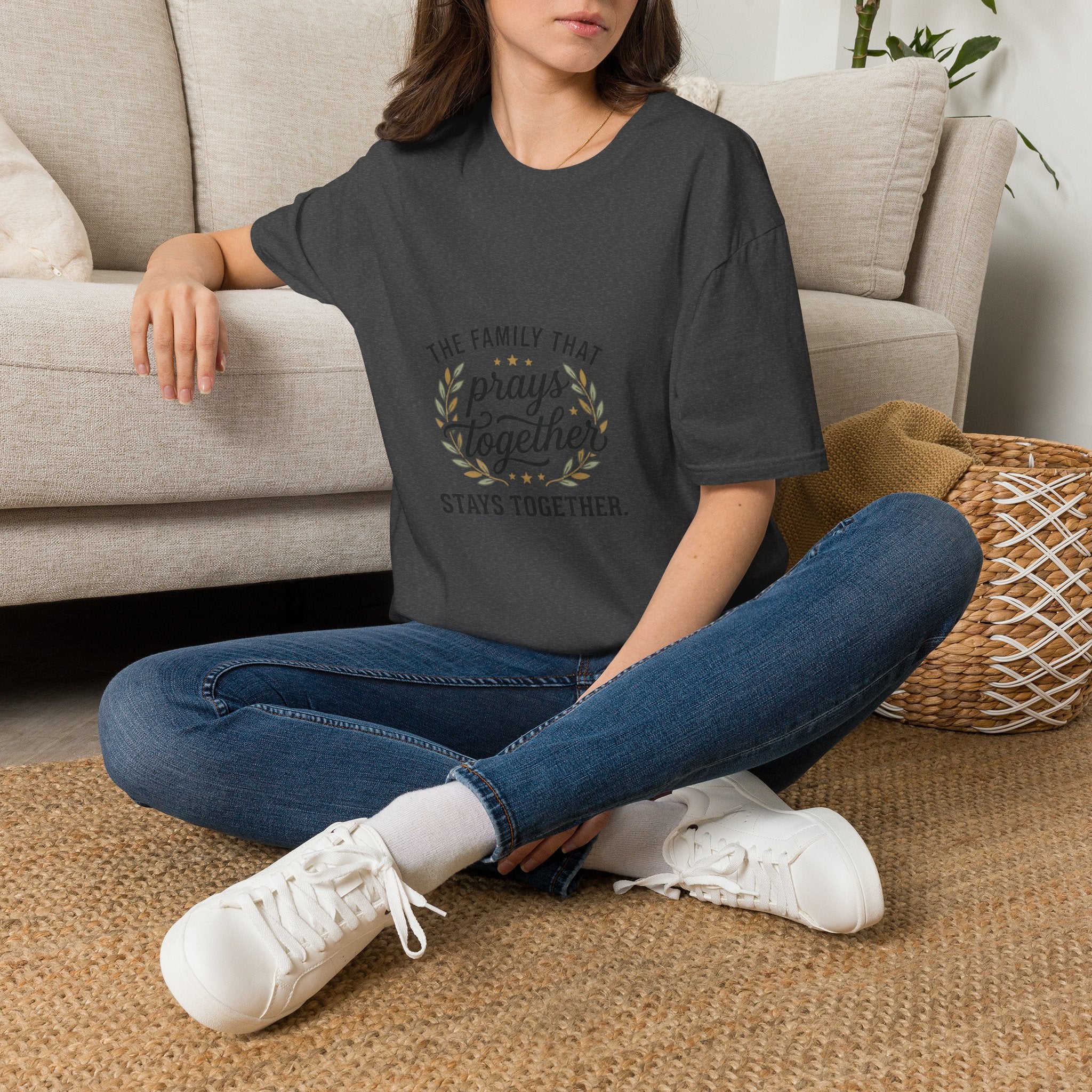 Prayer Family T-Shirt — “The Family That Prays Together” Faith Tee