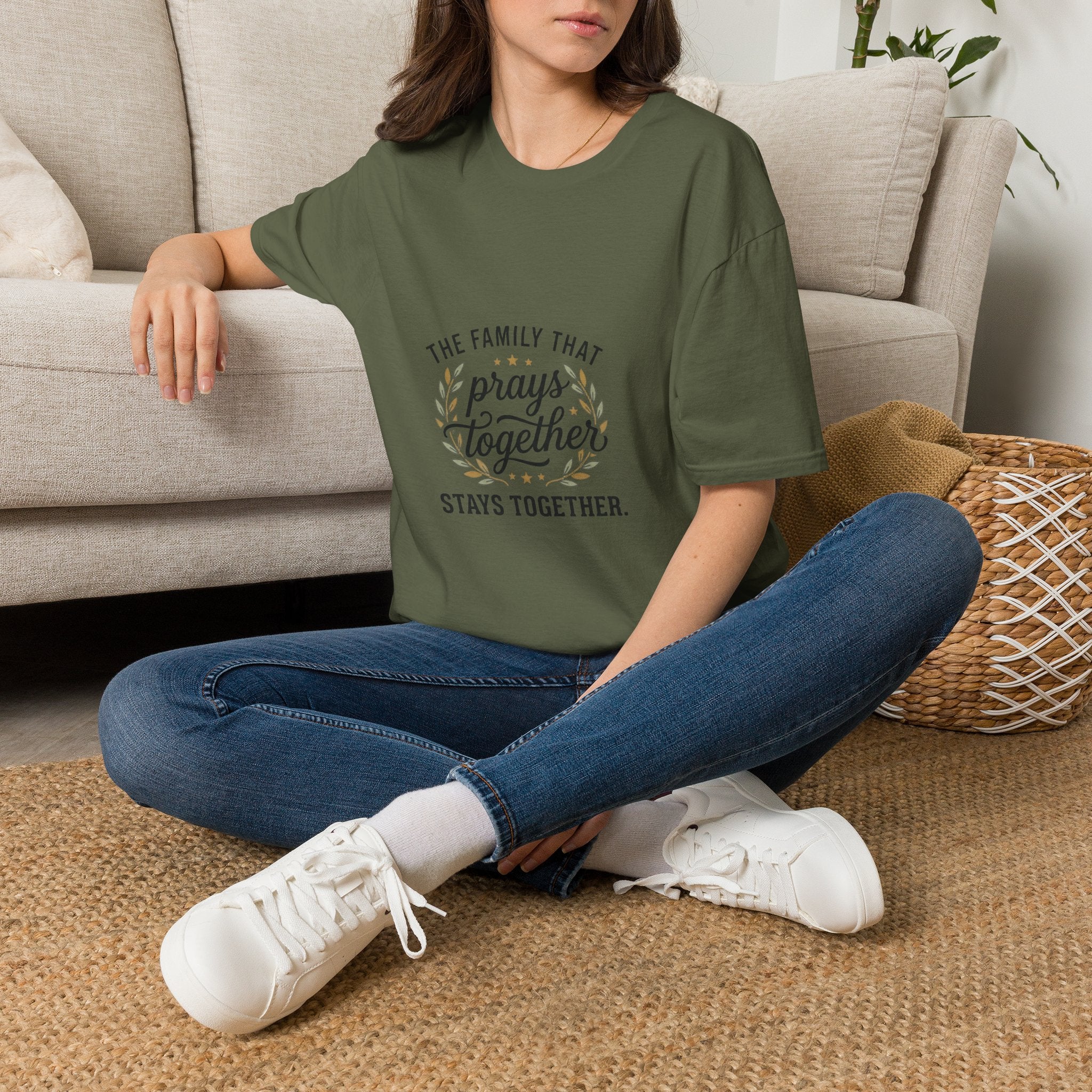 Prayer Family T-Shirt — “The Family That Prays Together” Faith Tee